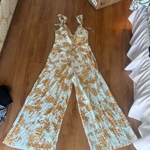 Very cute summer long romper (FREE PEOPLE)